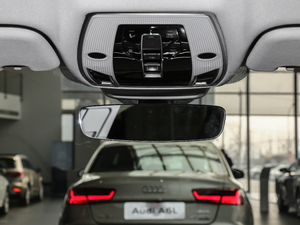 201855TFSI quattro ͶŰ ܇ȺҕR