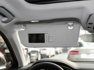 201855TFSI quattro ͶŰ g