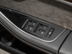 201855TFSI quattro ͶŰ g