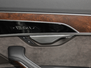 201855TFSI quattro ͶŰ g