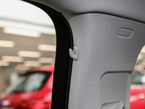 201855TFSI quattro ͶŰ g