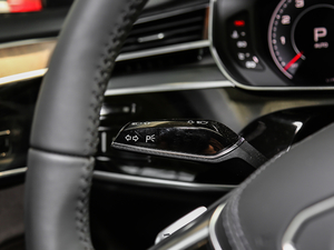 201855TFSI quattro ͶŰ п؅^(q)