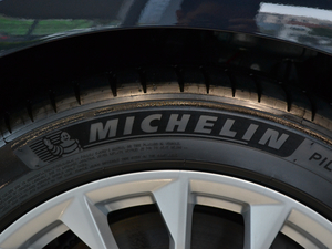 201855TFSI quattro ӢͶŰ ݆̥Ʒ