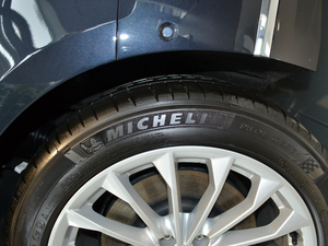 201855TFSI quattro ӢͶŰ ^