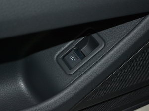 201855TFSI quattro ӢͶŰ ^