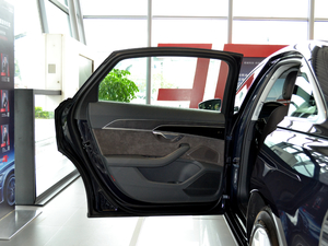 201855TFSI quattro ӢͶŰ ܇T