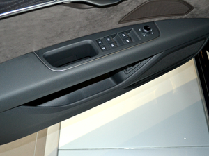 201855TFSI quattro ӢͶŰ ǰTg