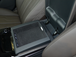 201855TFSI quattro ӢͶŰ g