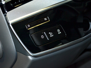 201855TFSI quattro ӢͶŰ п؅^(q)