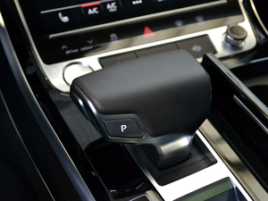 201855TFSI quattro ӢͶŰ п؅^(q)