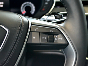 201855TFSI quattro ӢͶŰ п؅^(q)