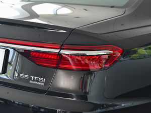 201855TFSI quattro ͶŰ ^