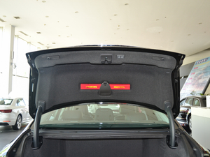 201855TFSI quattro ͶŰ g