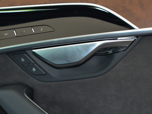 201855TFSI quattro ͶŰ g