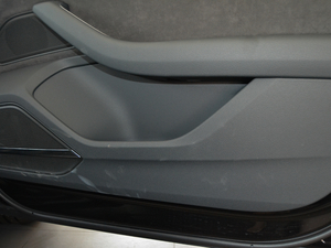 201855TFSI quattro ͶŰ g