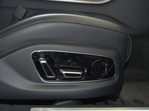 201855TFSI quattro ͶŰ g