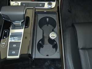 201855TFSI quattro ͶŰ g