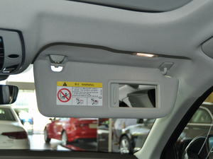 201855TFSI quattro ͶŰ g