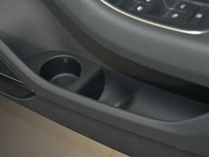 201855TFSI quattro ͶŰ g