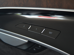 201855TFSI quattro ͶŰ п؅^(q)