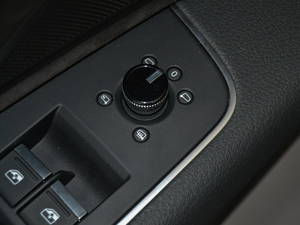 201855TFSI quattro ͶŰ п؅^