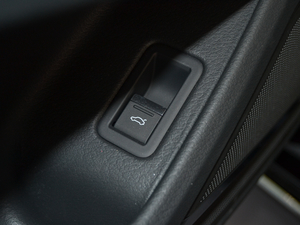 201855TFSI quattro ͶŰ п؅^