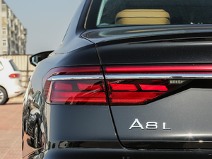 201855TFSI quattro F ^