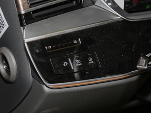 201855TFSI quattro F g