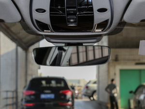 201855TFSI quattro F ܇ȺҕR