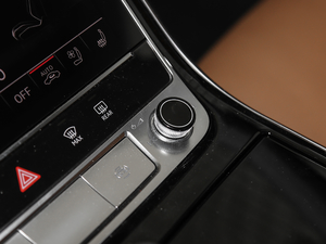 201855TFSI quattro F п؅^