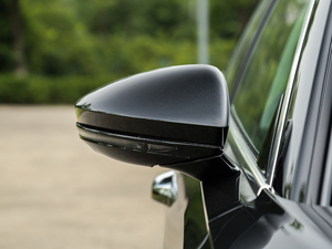 201855TFSI quattro F (x)(ji)^