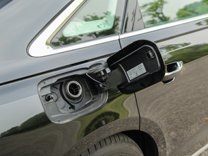 201855TFSI quattro F (x)(ji)^