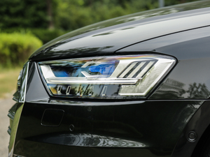 201855TFSI quattro F (x)(ji)^