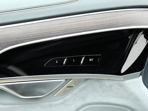 201855TFSI quattro F g