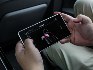 201855TFSI quattro F п؅^