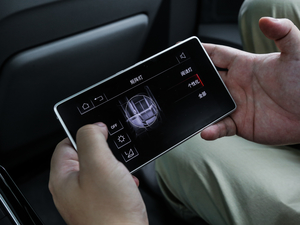 201855TFSI quattro F п؅^