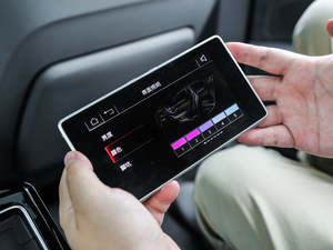 201855TFSI quattro F п؅^