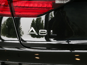 201855TFSI quattro A ^