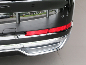 201855TFSI quattro A ^