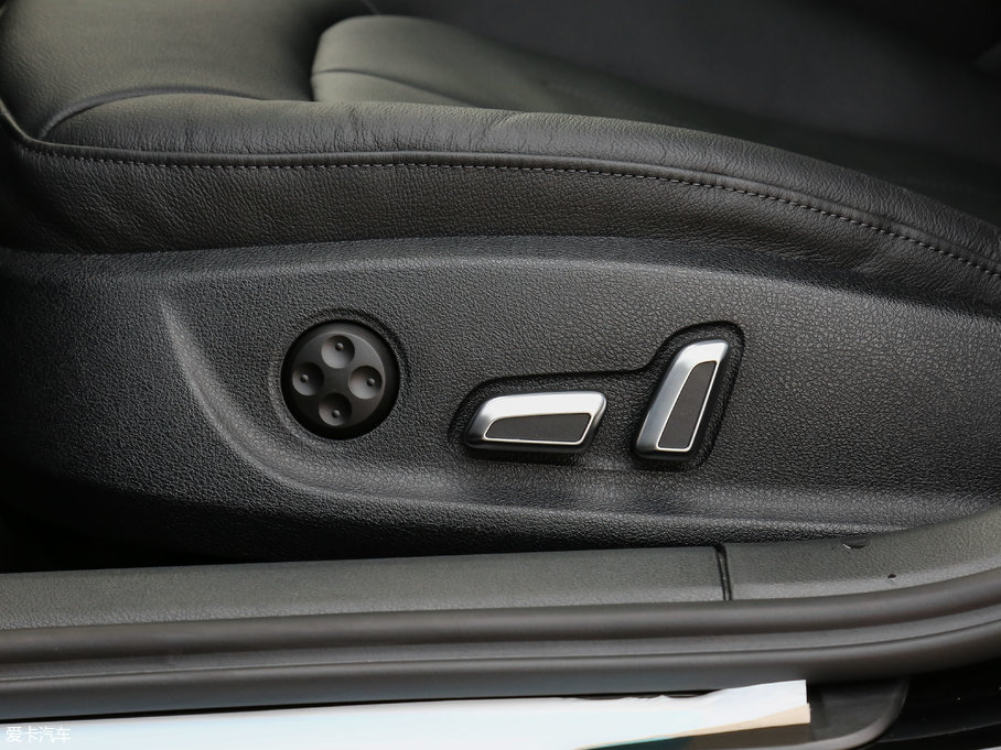 2018��W��A6 ���а� quattro