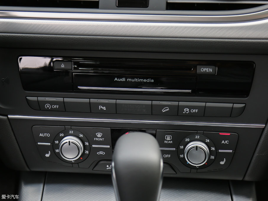 2018��W��A6 ���а� quattro