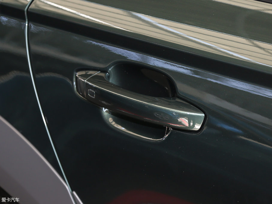 2018��W��A6 ���а� quattro