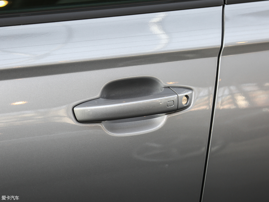 2018��W��A6 ���а� quattro