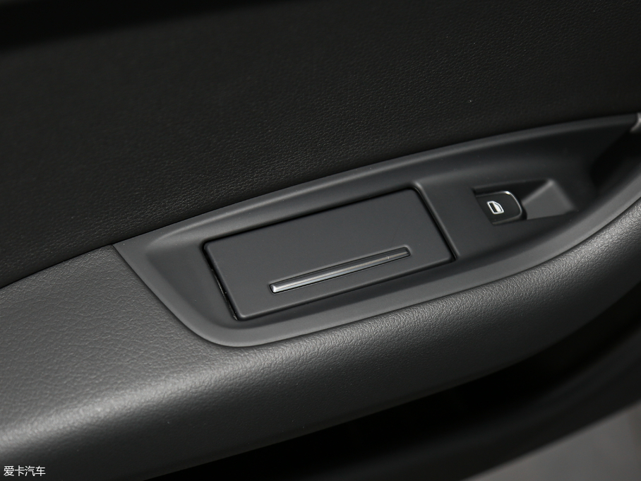 2018��W��A6 ���а� quattro