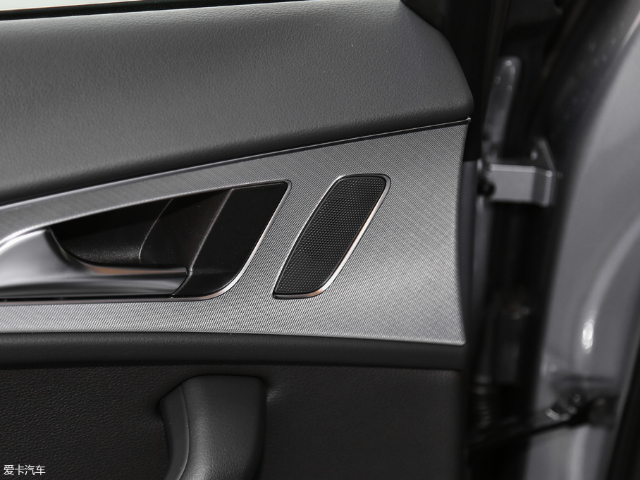 2018��W��A6 ���а� quattro