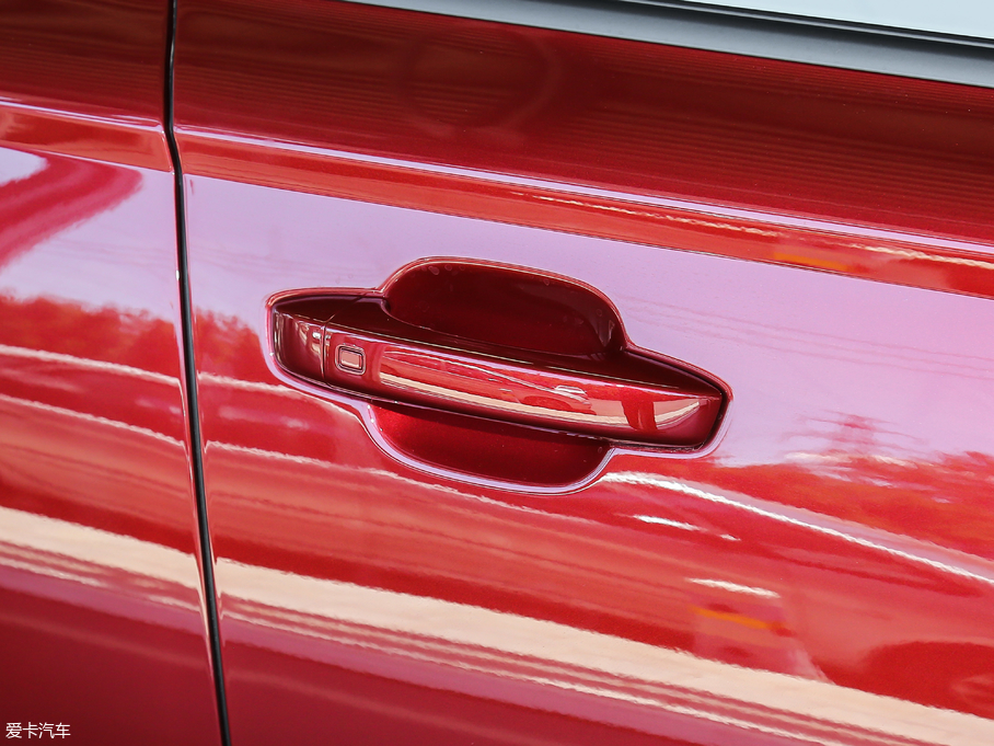 2018��W��A6 ���а� quattro