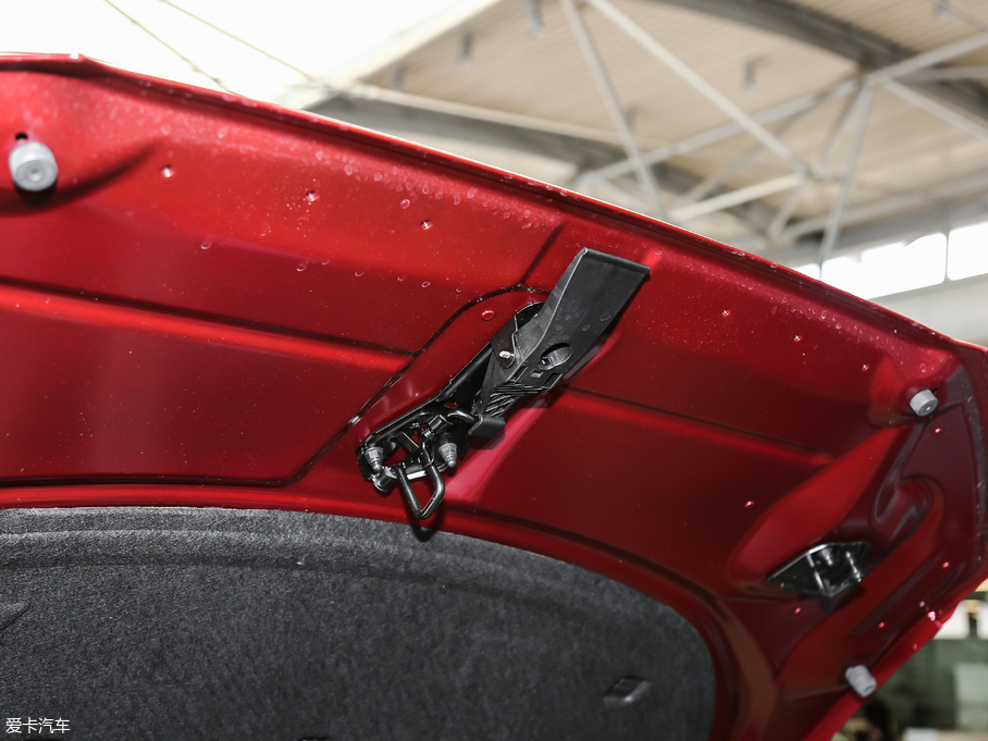 2018��?yu��n)W��A6 ���а� quattro