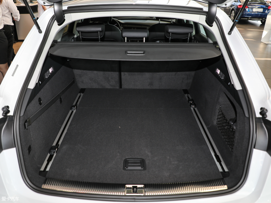 2018��?yu��n)W��A6 ���а� quattro