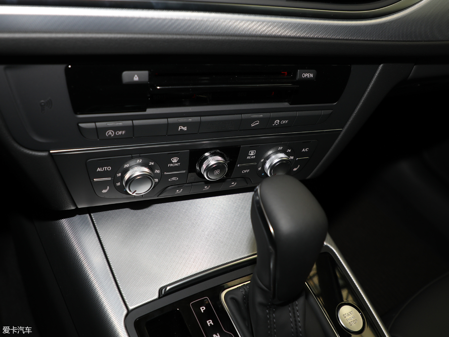 2018��W��A6 ���а� quattro