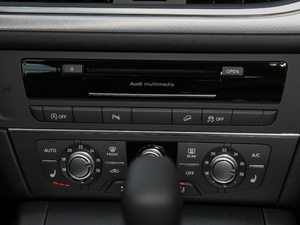 2018quattro п؅^(q)